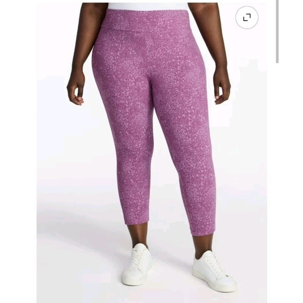 Terra & Sky Womens Plus Size High Rise Capri Leggings Orchid Spark Camo Leaf 2X
